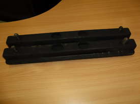 Art Liner 500mm Bolt on rubber Pad To Suit PC120/130/138 - picture2' - Click to enlarge