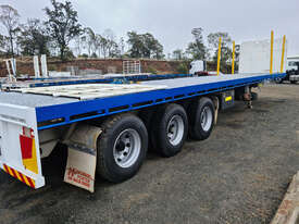 Howard Porter Semi Flat top Trailer - picture0' - Click to enlarge