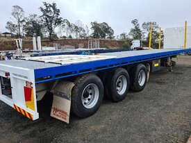 Howard Porter Semi Flat top Trailer - picture2' - Click to enlarge
