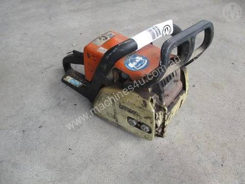 Stihl 017 Chainsaw