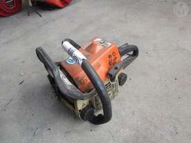 Stihl 017 Chainsaw - picture2' - Click to enlarge