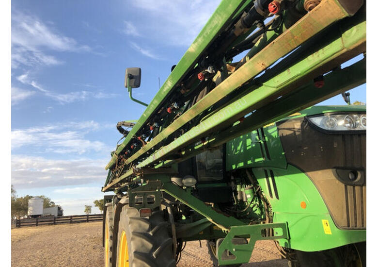 caption 2015 John Deere R4045 Sprayers