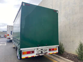 Isuzu FSR500 Curtainsider Truck - picture2' - Click to enlarge