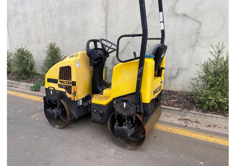 caption Wacker RD12A Vibrating Roller Roller/Compacting