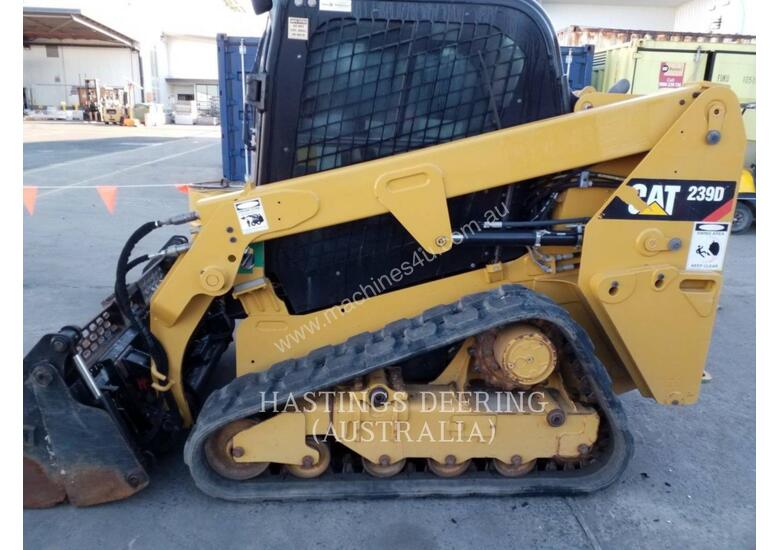 caption CATERPILLAR 239DLRC Compact Track Loader