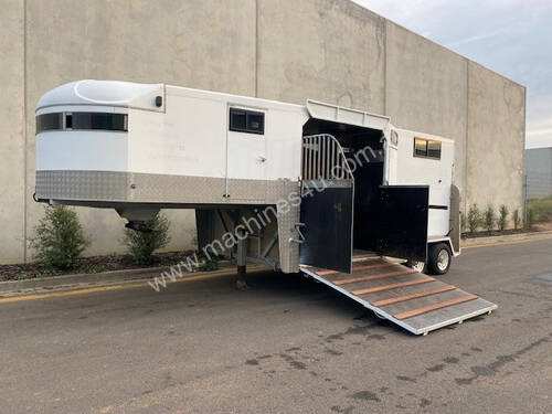 Workmate Tag Horse Float Trailer
