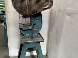 John Heine 200A Series 4  Incline Press 4 ton - picture0' - Click to enlarge
