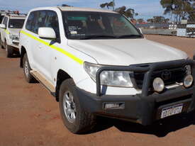 Toyota 2010 Landcruiser Wagon - picture0' - Click to enlarge