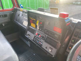 International Acco 2350G Service Body Truck - picture2' - Click to enlarge