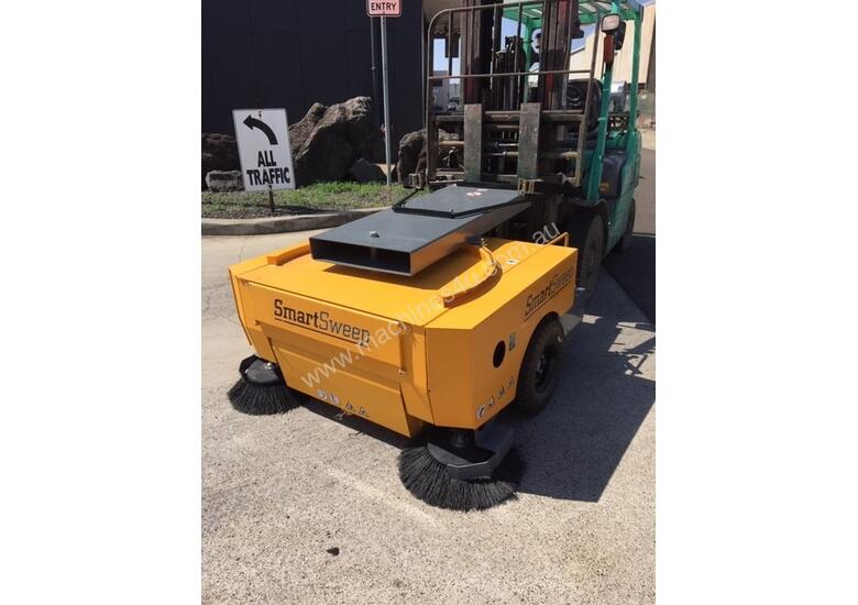 Used 2018 Smart Sweep Forklift Sweeper Attachment Forklift Broom Attachment In Listed On Machines4u