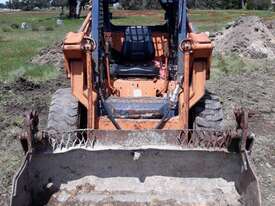 1986 TOYOTA SKD8 SKID STEER - picture2' - Click to enlarge