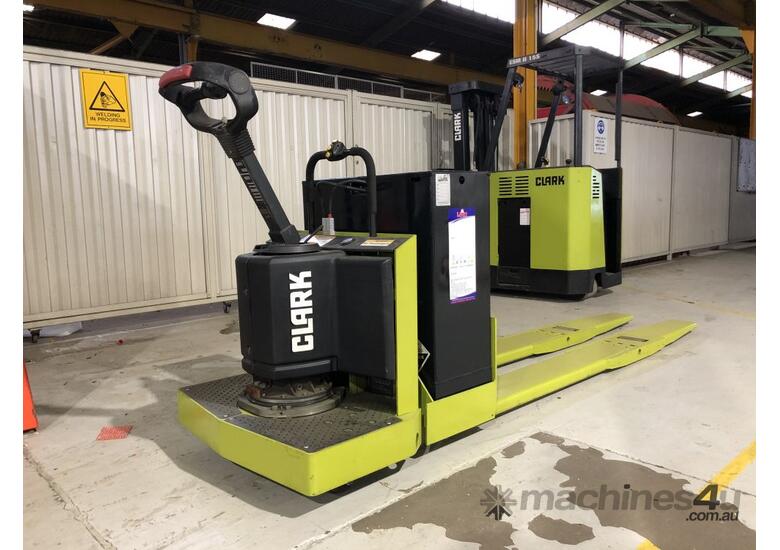 Hire clark Double Pallet New Battery 2 7t Electric CLARK Pallet Handler