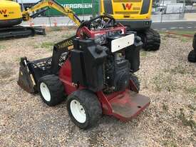 Toro Mini Loader - picture0' - Click to enlarge