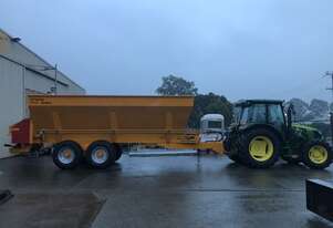 Saliba Ag CS18000 (18m3 Chain with Slats Spreader)