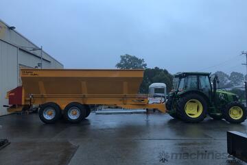 Saliba Ag CS18000 (18m3 Chain with Slats Spreader)