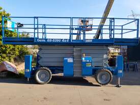 GENIE 5390RT SCISSORLIFT - picture1' - Click to enlarge