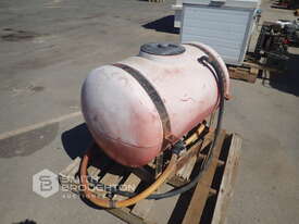 200 LITRE LIQUID TANK - picture0' - Click to enlarge