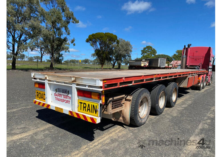 caption Southern Cross Semi Flat top Trailer