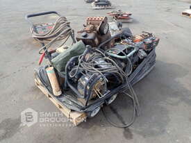 PALLET COMPRISING OF USED SMALL DIESEL & PETROL ENGINES & PRESSURE CLEANERS - picture0' - Click to enlarge