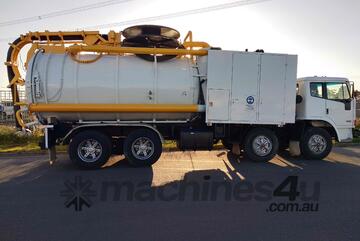 International 2350G Jet Combination Truck