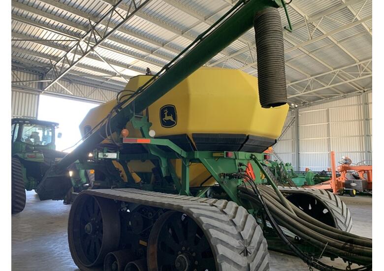 caption 2009 John Deere 1910 Air Drills