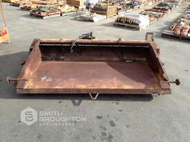 TAILGATE SPREADER - picture0' - Click to enlarge