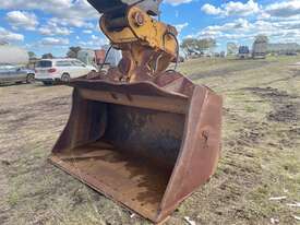 JAWS 2500mm Hydraulic tilting bucket - picture0' - Click to enlarge