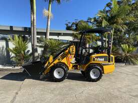 ARTICULATED COMPACT LOADER 4WD  - picture0' - Click to enlarge