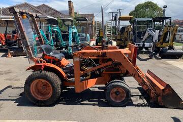 Kubota B7100 HST Tractor with Front End Loader Ideal for Hobby Farms & Landscaping!