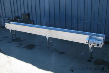STAINLESS STEEL Motorised Slat Belt Conveyor - 3.35m long