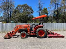 Kubota L5740 FWA/4WD Tractor - picture0' - Click to enlarge
