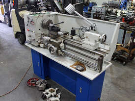 Hafco Metalmaster AL330A Centre Lathe - picture2' - Click to enlarge