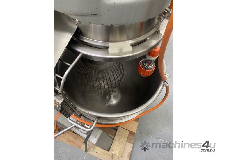 Used Hobart 55Lt Hobart mixer available Mixer in , Listed