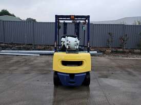 Komatsu Forklift 1.5T Container Entry - picture2' - Click to enlarge
