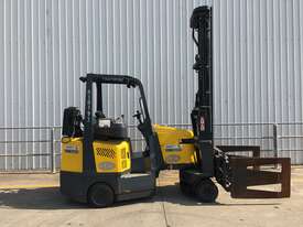 2.0T LPG Narrow Aisle Forklift - picture0' - Click to enlarge