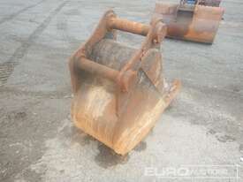 TE 560mm Trench Bucket, Ear To Ear 410mm, Centre To Centre 480mm, Pin 90mm - picture2' - Click to enlarge