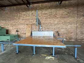 Parken MK 205 Foam Cutting Bandsaw - picture0' - Click to enlarge