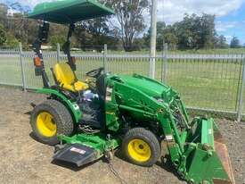 2014 John Deere 2025R Compact Ut Tractors - picture0' - Click to enlarge