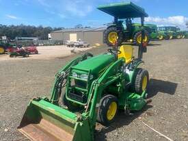 2014 John Deere 2025R Compact Ut Tractors - picture0' - Click to enlarge