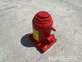 Unused 50t Bottle Jack, Minimum Height: 300mm, Stroke: 180mm, Maximum Lift Height: 480mm - picture0' - Click to enlarge