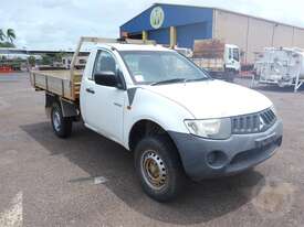 Mitsubishi Triton ML - picture0' - Click to enlarge