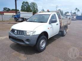 Mitsubishi Triton ML - picture1' - Click to enlarge