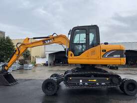 2023 UHI 63hp Yanmar Engine ume90 Wheel-Crawler Excavator with 3 Buckets - picture2' - Click to enlarge