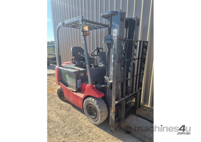 caption NICHIYU 2.5T Electric Forklift with New Batteries low hours