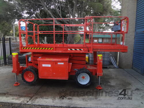  2008 JLG 260MRT - 4 WD/Diesel Scissor Lift