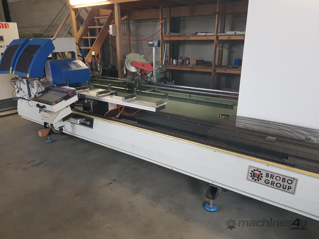Used BROBO WALDOWN BROBO Double Mitre Saw Programmable CNC Deposit OMGA