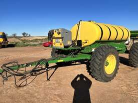 2017 Farm King 6000L Tender Carts - picture0' - Click to enlarge