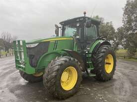 John Deere 7200R - picture1' - Click to enlarge