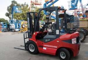 Royal 2.5T LPG Forklift - Container Mast, Excellent Condition, Ready to go!