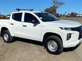 Mitsubishi Triton MR - picture0' - Click to enlarge